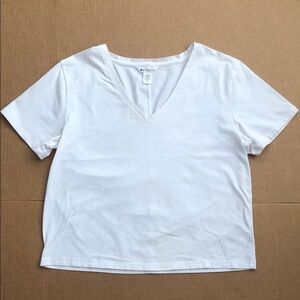 ATHLETA White V-neck Cropped Tee Size M